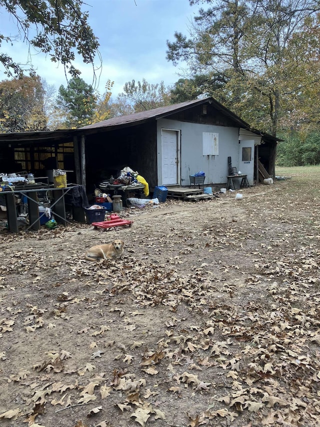 view of outbuilding