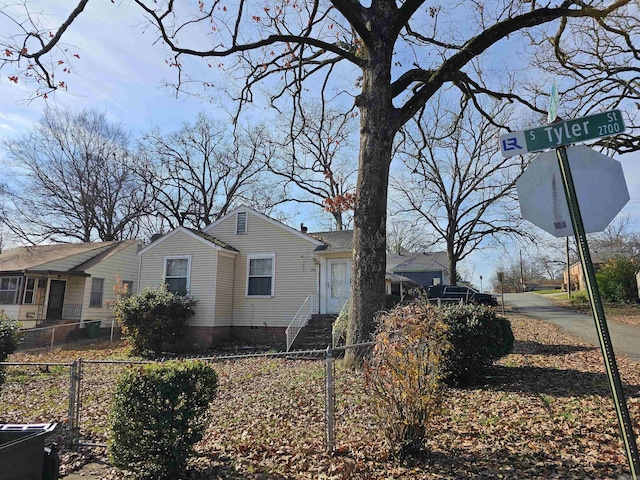 view of front of home