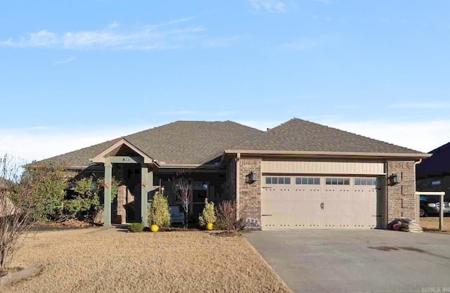 view of front facade with a garage