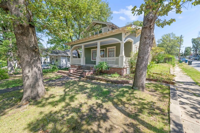 view of front of property featuring a porch