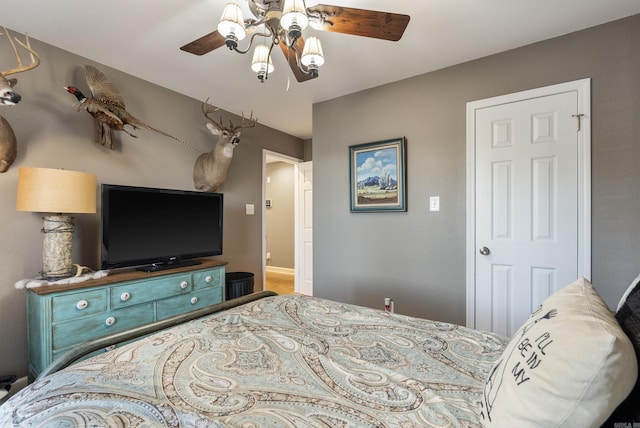 bedroom with ceiling fan