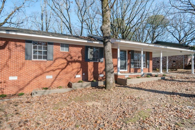 view of front of house with covered porch