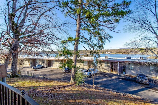 single story home with a water view