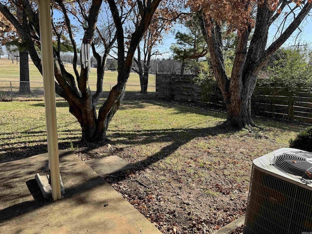 view of yard featuring cooling unit