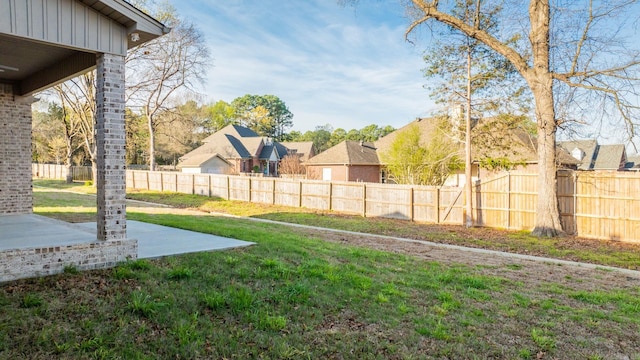 view of yard with a patio