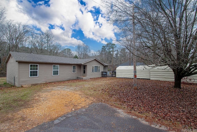 view of front of property