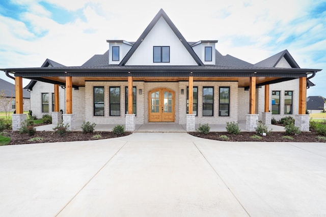 view of front of home featuring a porch