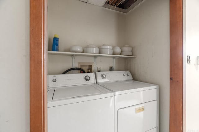 laundry area featuring washer and clothes dryer