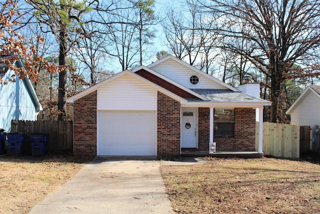 view of front of house featuring covered porch and a front yard