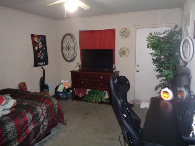 bedroom with carpet and ceiling fan