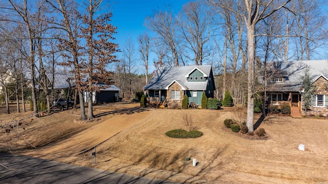 view of front of property featuring covered porch