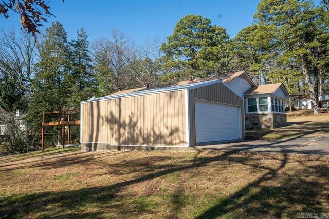 view of detached garage