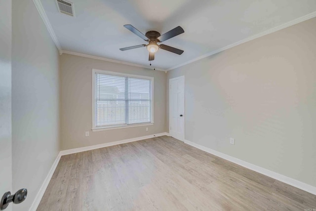 unfurnished room with light wood-type flooring, ceiling fan, and crown molding