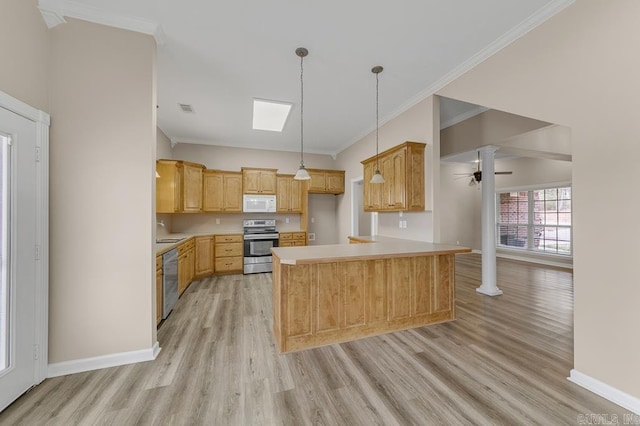 kitchen with ceiling fan, light brown cabinets, kitchen peninsula, light hardwood / wood-style floors, and appliances with stainless steel finishes