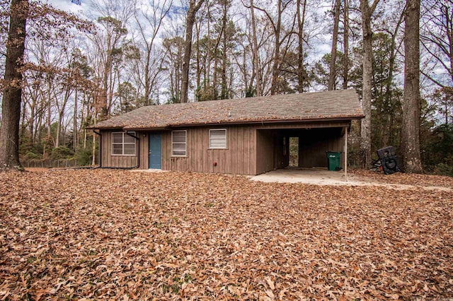 view of outdoor structure featuring a carport