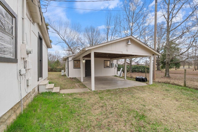 view of yard with a carport