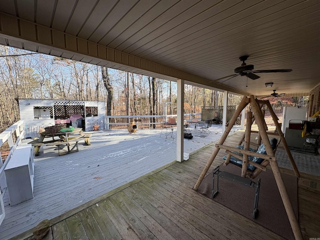 deck with ceiling fan