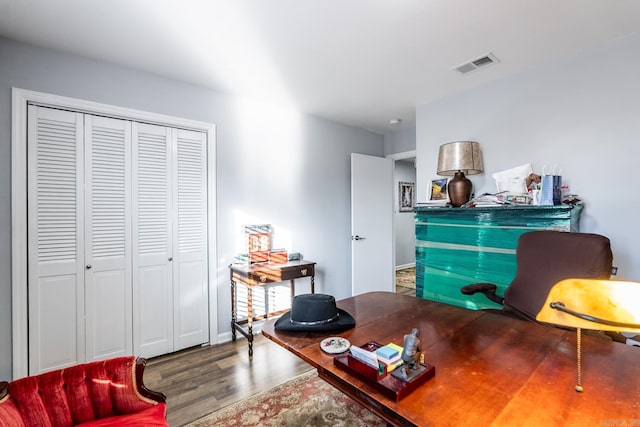 office area featuring hardwood / wood-style floors