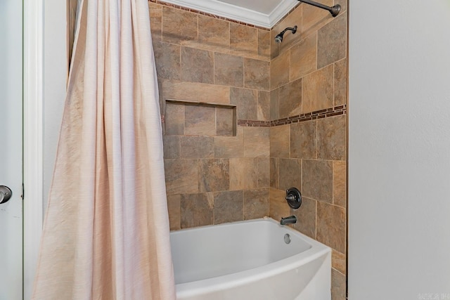 bathroom with shower / tub combo