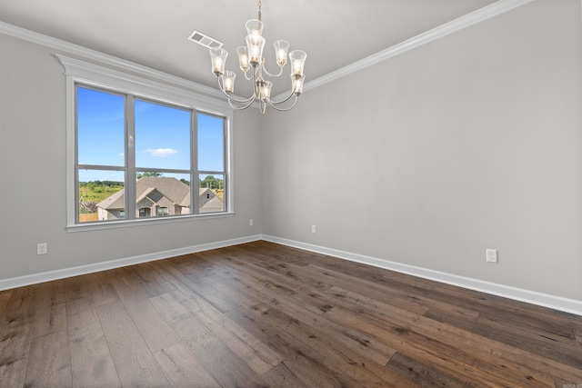 unfurnished room featuring crown molding, dark wood-type flooring, and a notable chandelier