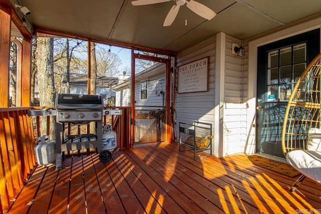 deck with ceiling fan