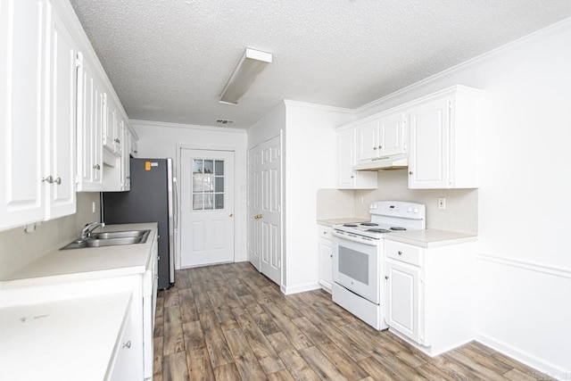 kitchen featuring white cabinets, sink, electric range, dark hardwood / wood-style floors, and ornamental molding