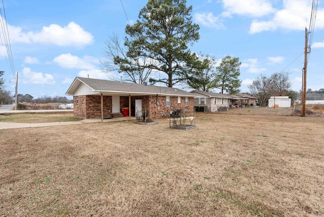 exterior space featuring a yard