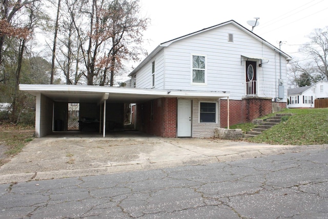 view of front of home