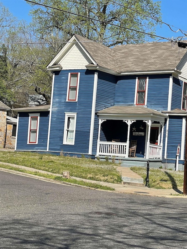 view of front of property with covered porch