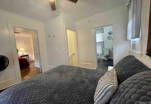 bedroom featuring ceiling fan and crown molding