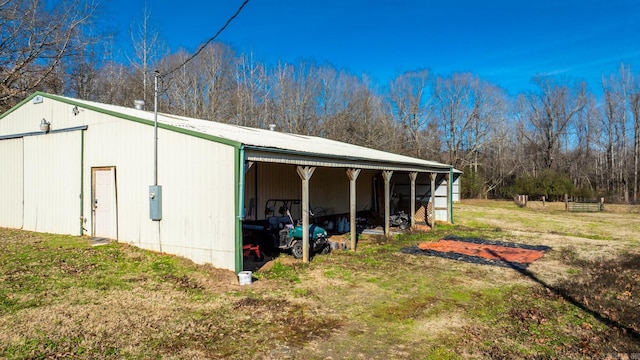 view of outbuilding