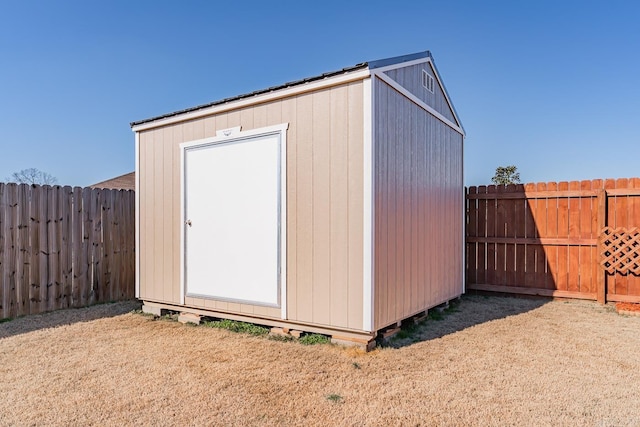 view of outbuilding