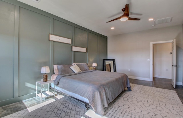 bedroom featuring ceiling fan