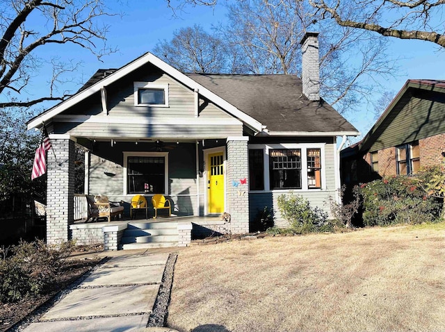 view of front facade with covered porch