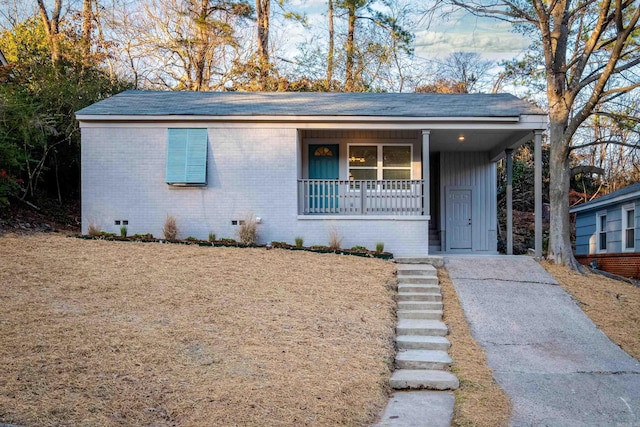 bungalow-style home with covered porch