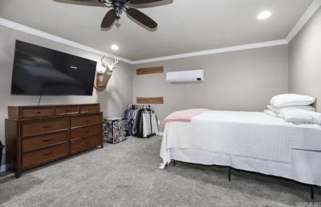 bedroom featuring a wall mounted air conditioner, ceiling fan, ornamental molding, and light carpet