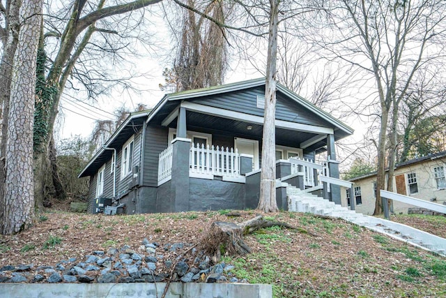 bungalow-style house with covered porch