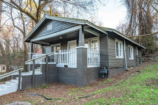 view of front facade featuring covered porch