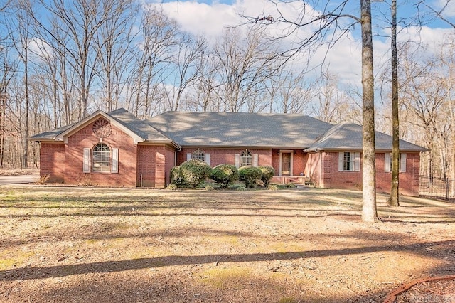 view of front of home with a front yard