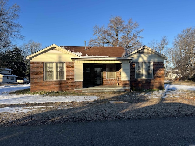 view of front of house featuring covered porch