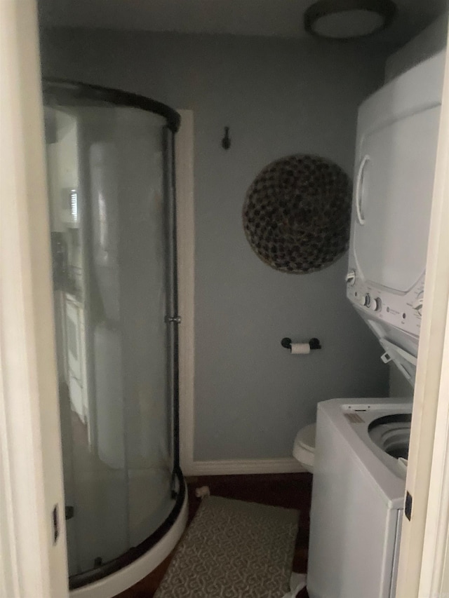 bathroom featuring walk in shower, vanity, and toilet