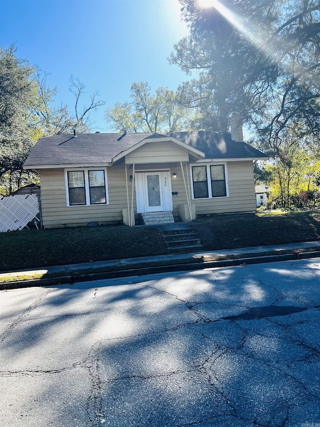 view of front of property