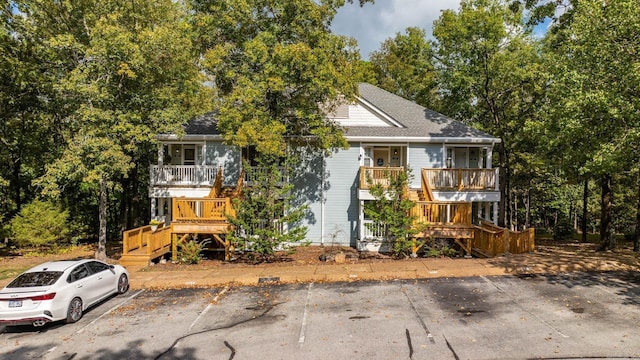 view of front of house with covered porch