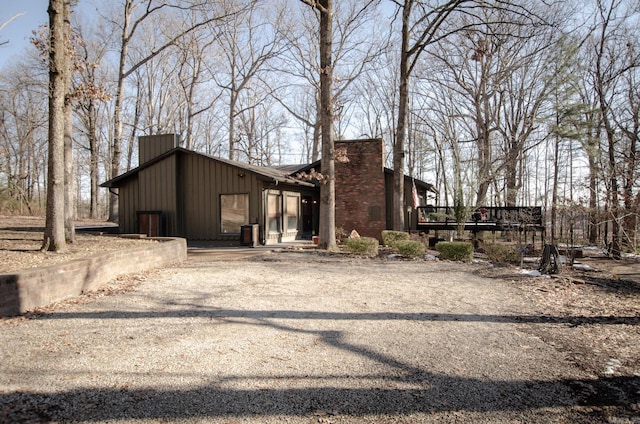 view of home's exterior