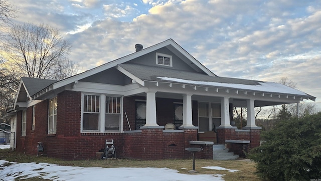 view of front of house featuring covered porch