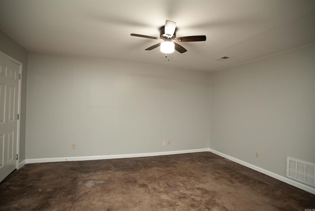 empty room featuring ceiling fan