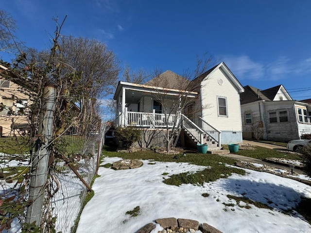 view of front of property with covered porch