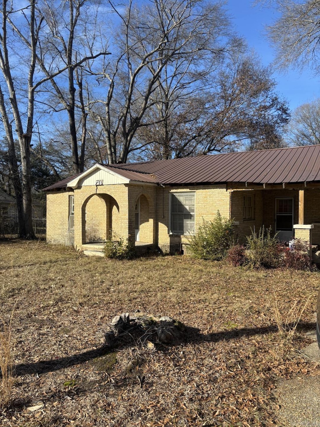 view of home's exterior