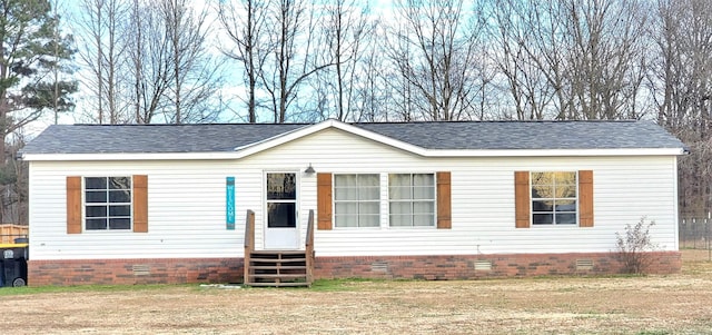 view of front of house with a front yard