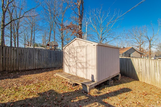 view of outbuilding